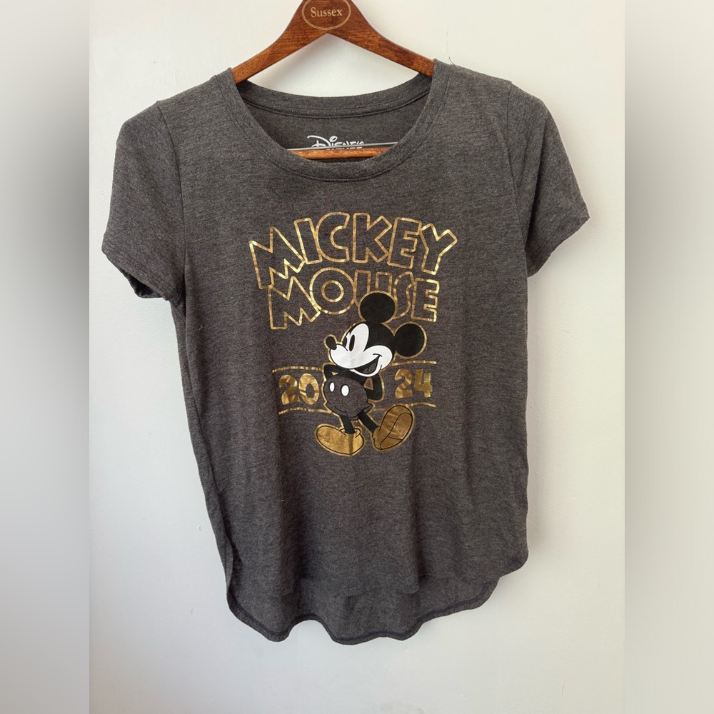 Mickey Mouse T-shirt Disney Mickey Mouse 2024 Gold & Grey Size Medium